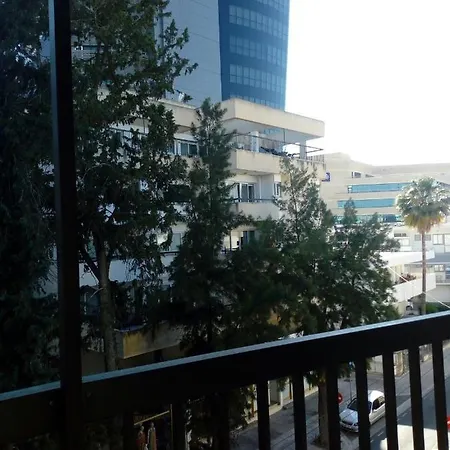 Sleeps 6 With Ensuite דירה ניקוסיה