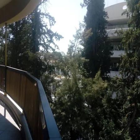 Sleeps 6 With Ensuite דירה