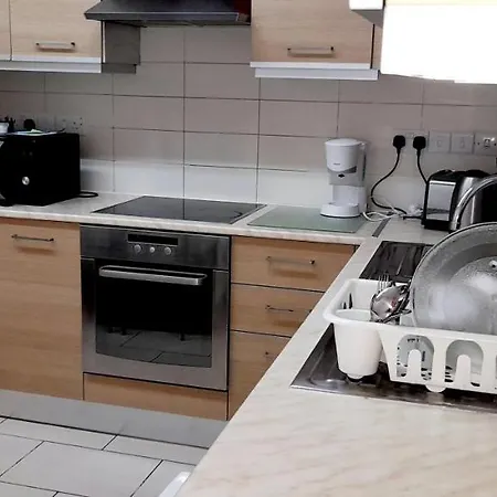 Lovely 3 Bedroom In Center * Nicosie