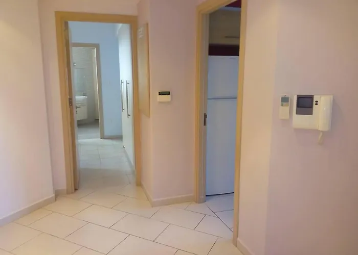 Apartamento Sleeps 6 With Ensuite Nicósia