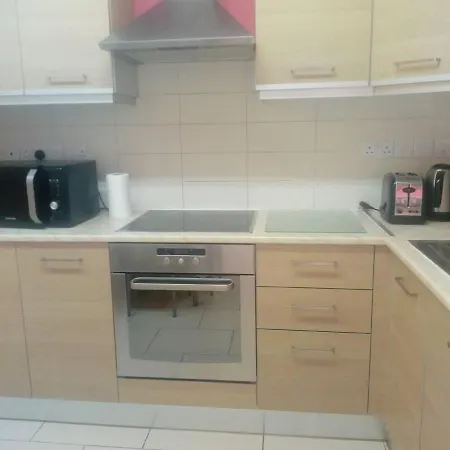 Sleeps 6 With Ensuite