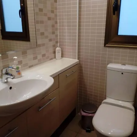 Sleeps 6 With Ensuite شقة نيقوسيا